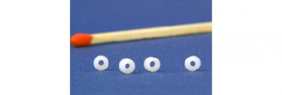 Hexahedral screw